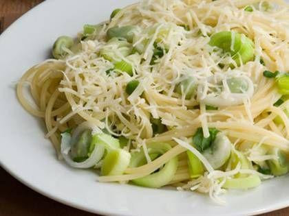 Tavuklu ve pırasalı makarna tarifi