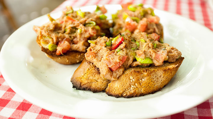 Ton balıklı kanepe tarifi