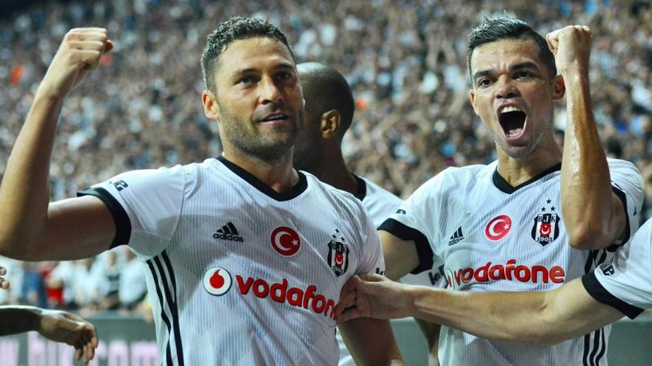 Sezon sonu bomba operasyon Tam 10 isim yolcu...