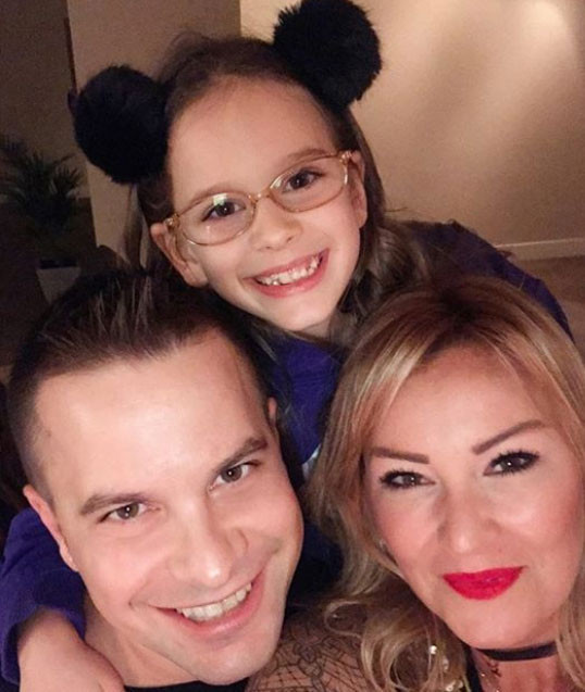 Hakan Hatipoğlu eşi Gizem Hatipoğlunun doğum gününü kutladı