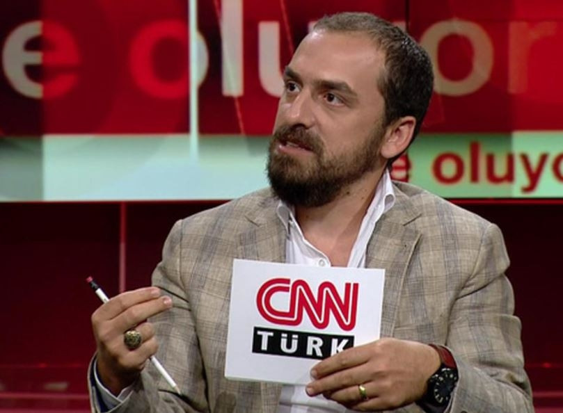 Toplantıda Aziz Yıldırımın yanında dikkat çeken isim
