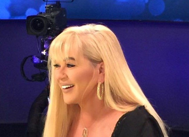 Zerrin Özer: Kız çocuğu evlenene kadar bakire olmalı
