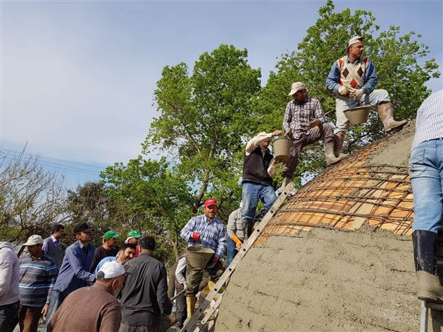 Yüzlerce köylü bir araya gelip böyle çalıştı