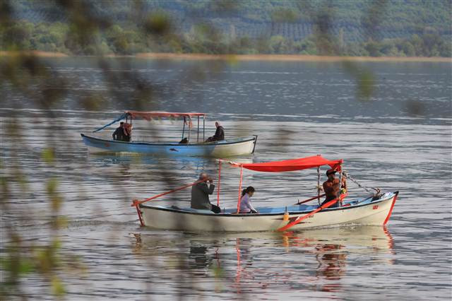 Havalar ısındı Gölyazı canlandı