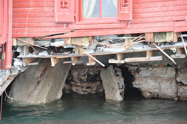 Geminin çarptığı yalıdan çıkarıldı... Dünyada sadece 3 tane var Geminin çarptığı yalıdan çıkarıldı... Dünyada sadece 3 tane var