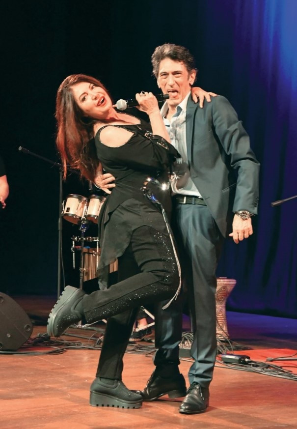 Efsane konser
