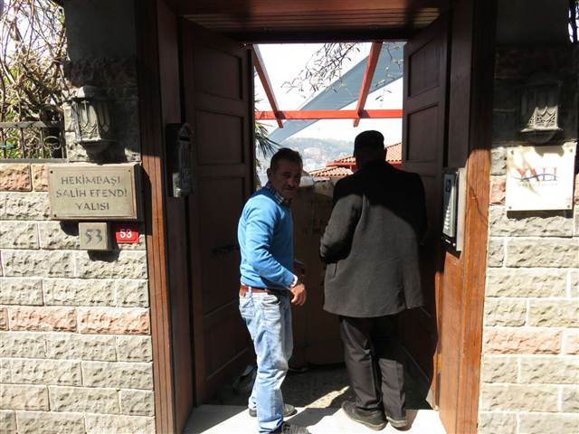 Geminin çarptığı yalıdan çıkarıldı... Dünyada sadece 3 tane var Geminin çarptığı yalıdan çıkarıldı... Dünyada sadece 3 tane var