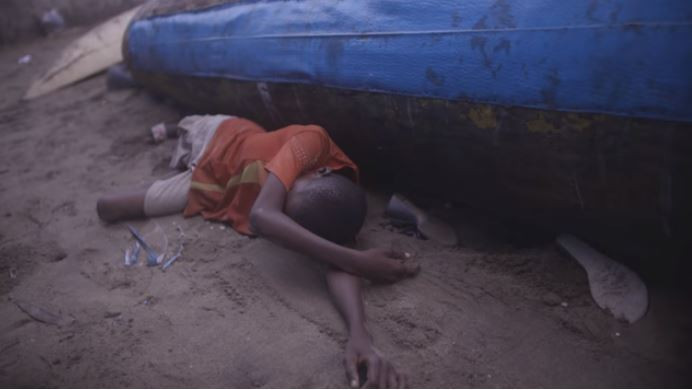 Ünlü şarkıcı tecavüze uğrayan sokak çocuğunun hayatını böyle değiştirdi