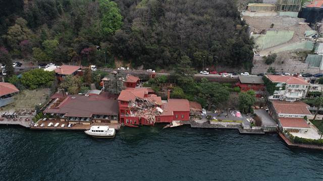 Dev geminin çarptığı yalının son hali havadan görüntülendi