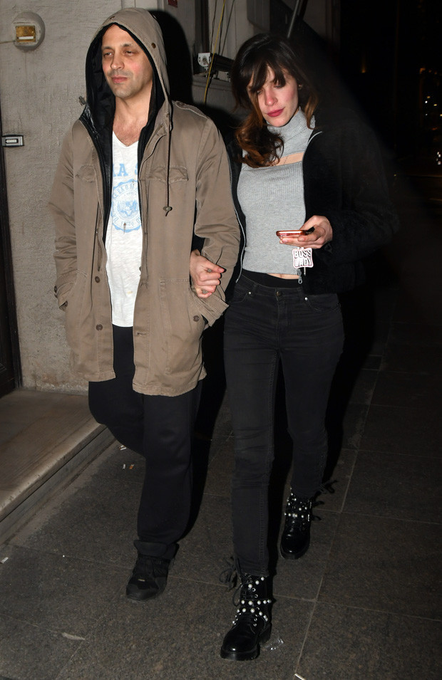 Sinirler gerildi Sinirler gerildi