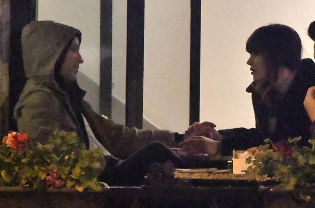 Sinirler gerildi Sinirler gerildi