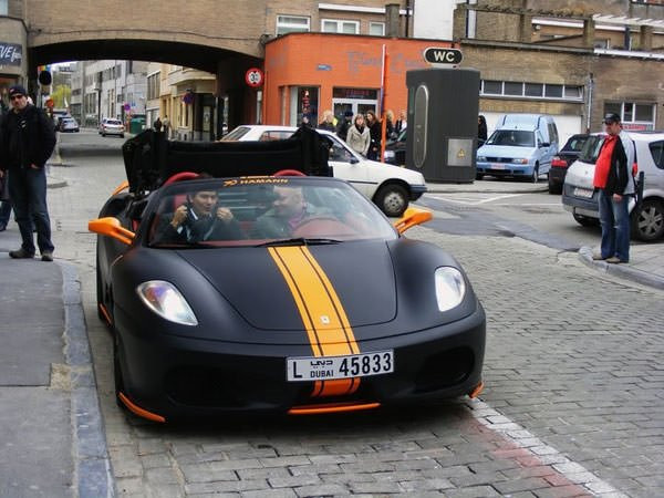 Servetlerini böyle taşıyorlar Hepsi dudak uçuklatıyor