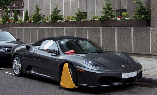 Servetlerini böyle taşıyorlar Hepsi dudak uçuklatıyor