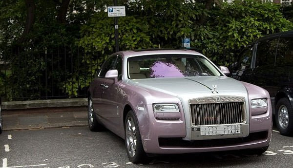 Servetlerini böyle taşıyorlar Hepsi dudak uçuklatıyor