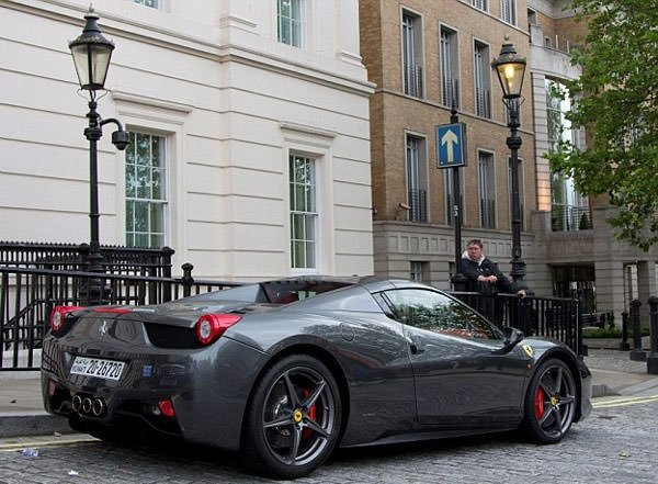 Servetlerini böyle taşıyorlar Hepsi dudak uçuklatıyor