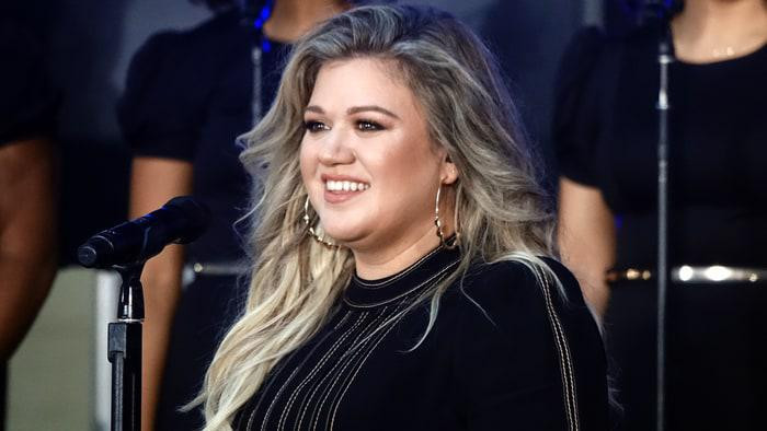 Korkunç Ünlü isimleri seks tarikatına almaya çalışmış... Korkunç Ünlü isimleri seks tarikatına almaya çalışmış...