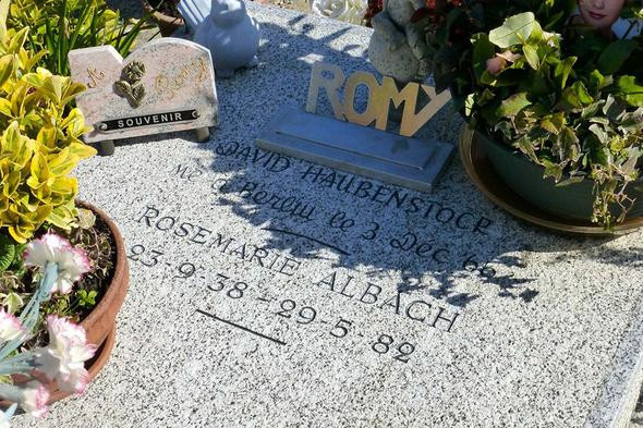 Alain Delon aşkı yüzünden ihanetle suçlanmıştı Alain Delon aşkı yüzünden ihanetle suçlanmıştı