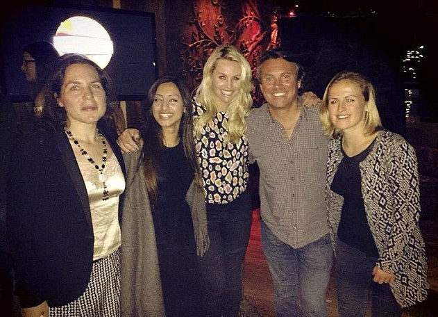 Belgesel için gittiği kabilede birden evlendirildi