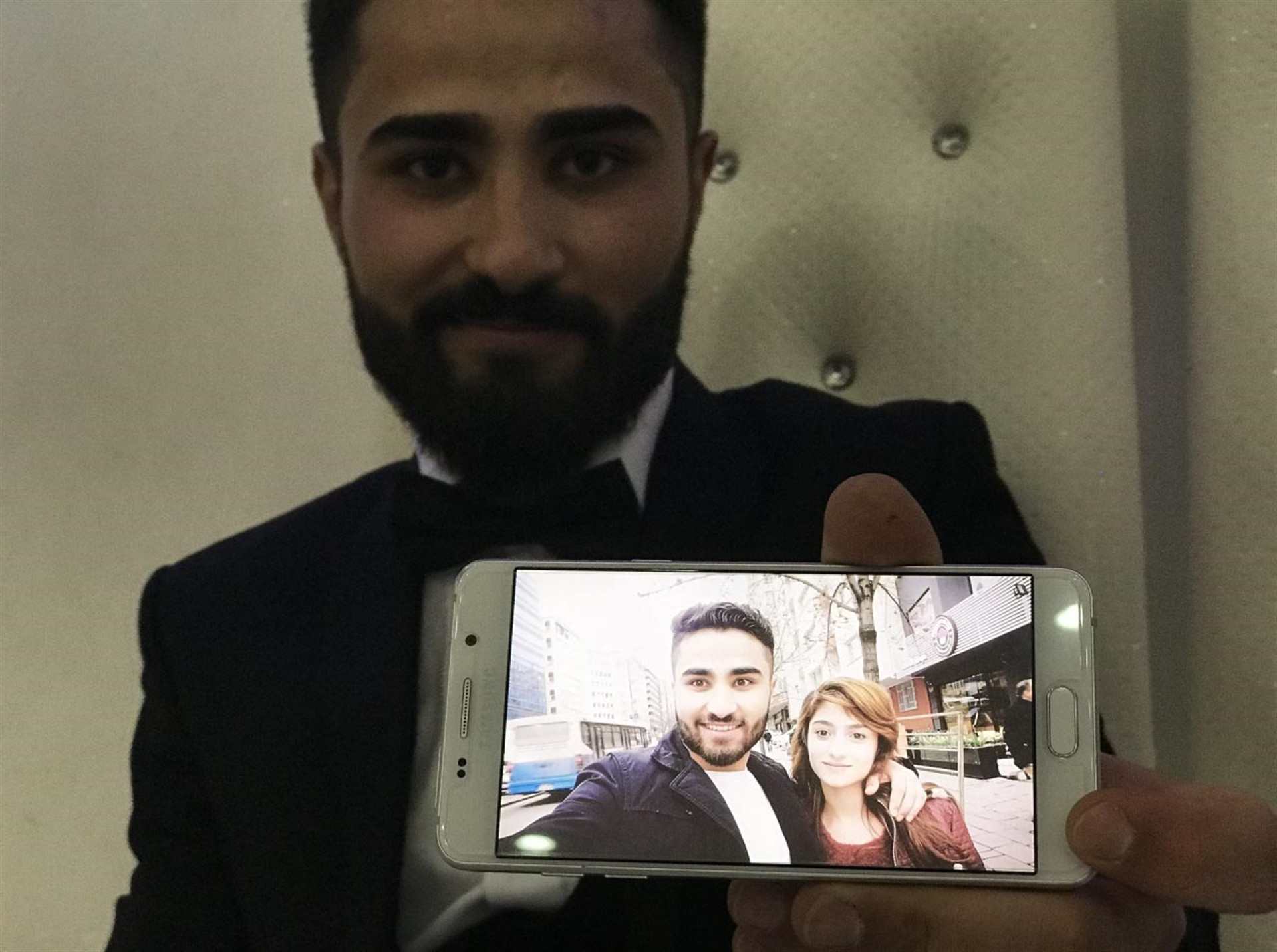 Almanyadaki gelin Diyarbakırdaki düğüne böyle katıldı