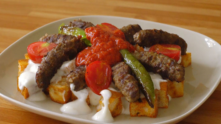 Yoğurtlu ev kebabı tarifi