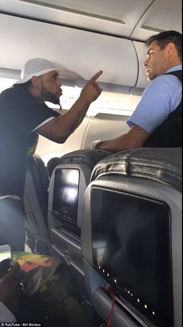 Kabin birbirine girdi... O anlar böyle görüntülendi Kabin birbirine girdi... O anlar böyle görüntülendi