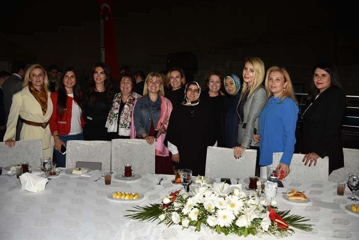 Dualar semaya şehit ve gaziler için yükseldi ​