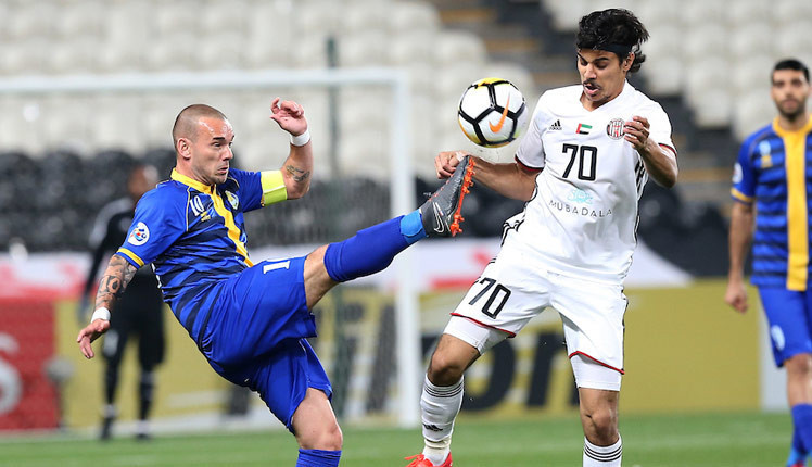 Bu ne hal Sneijder Şok görüntü... Bu ne hal Sneijder Şok görüntü...