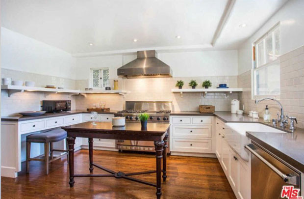 Babasının mirasıyla Babasının mirasıyla