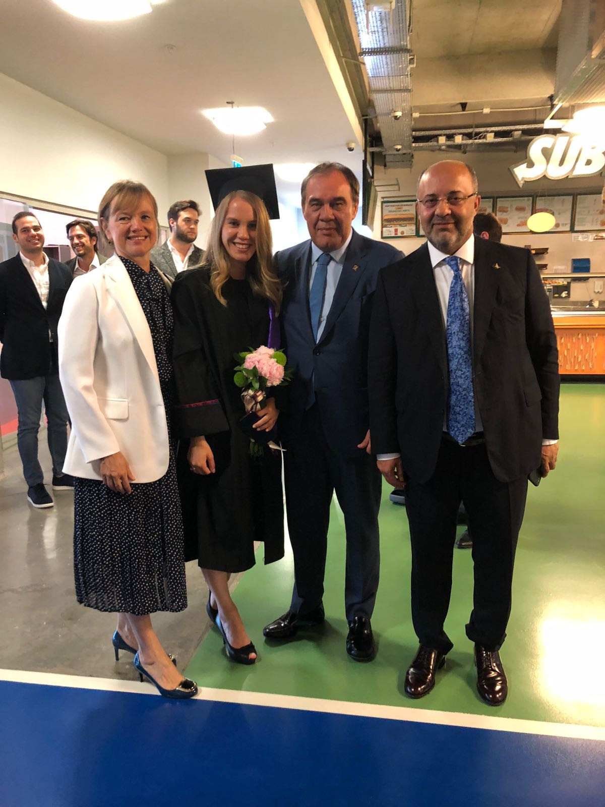 Özyeğin Üniversitesinde mezuniyet heyecanı Özyeğin Üniversitesinde mezuniyet heyecanı