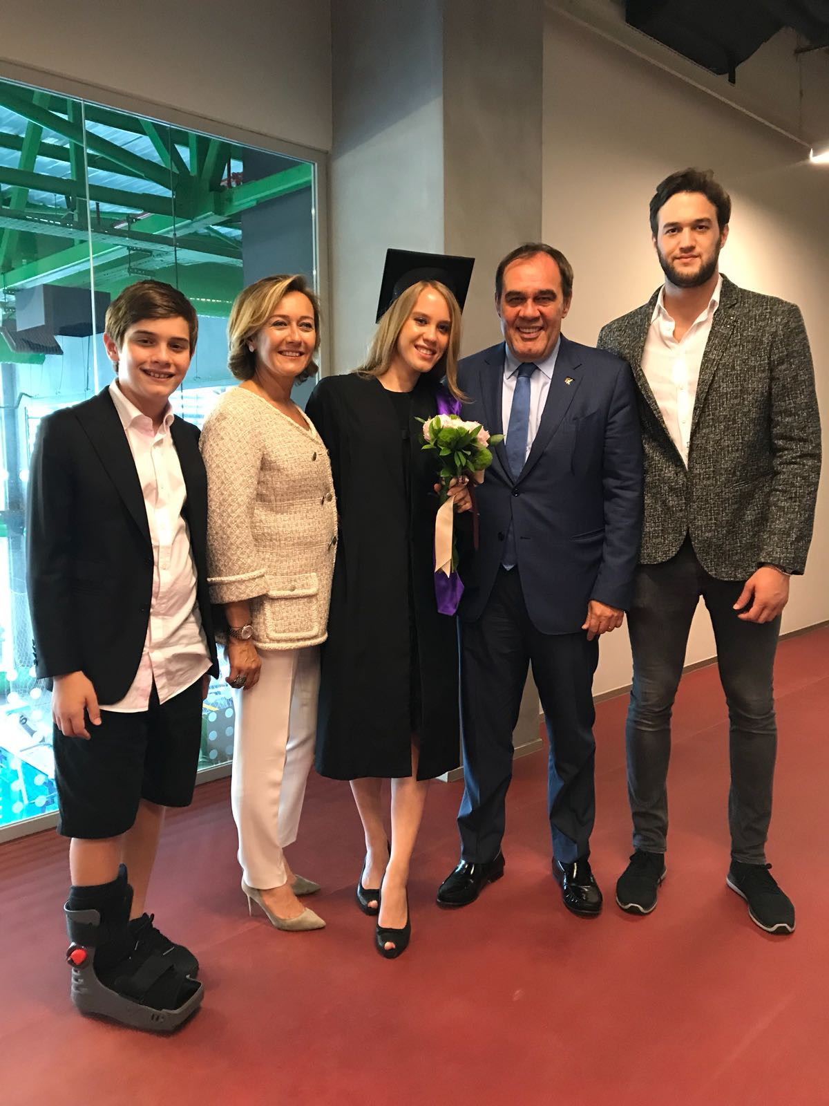 Özyeğin Üniversitesinde mezuniyet heyecanı Özyeğin Üniversitesinde mezuniyet heyecanı