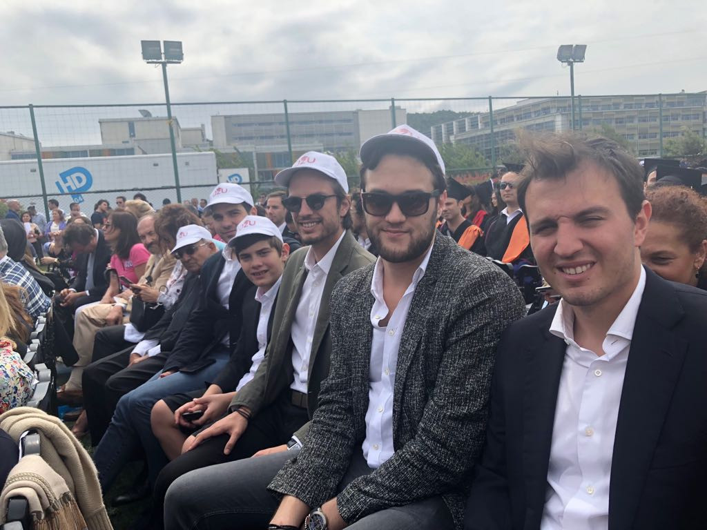 Özyeğin Üniversitesinde mezuniyet heyecanı Özyeğin Üniversitesinde mezuniyet heyecanı