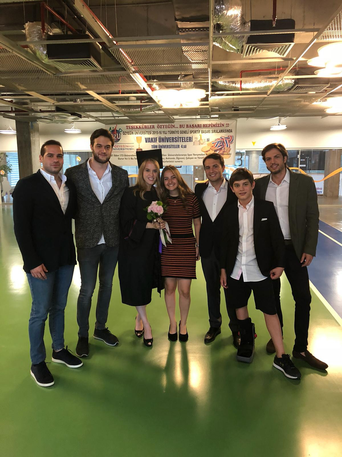 Özyeğin Üniversitesinde mezuniyet heyecanı Özyeğin Üniversitesinde mezuniyet heyecanı