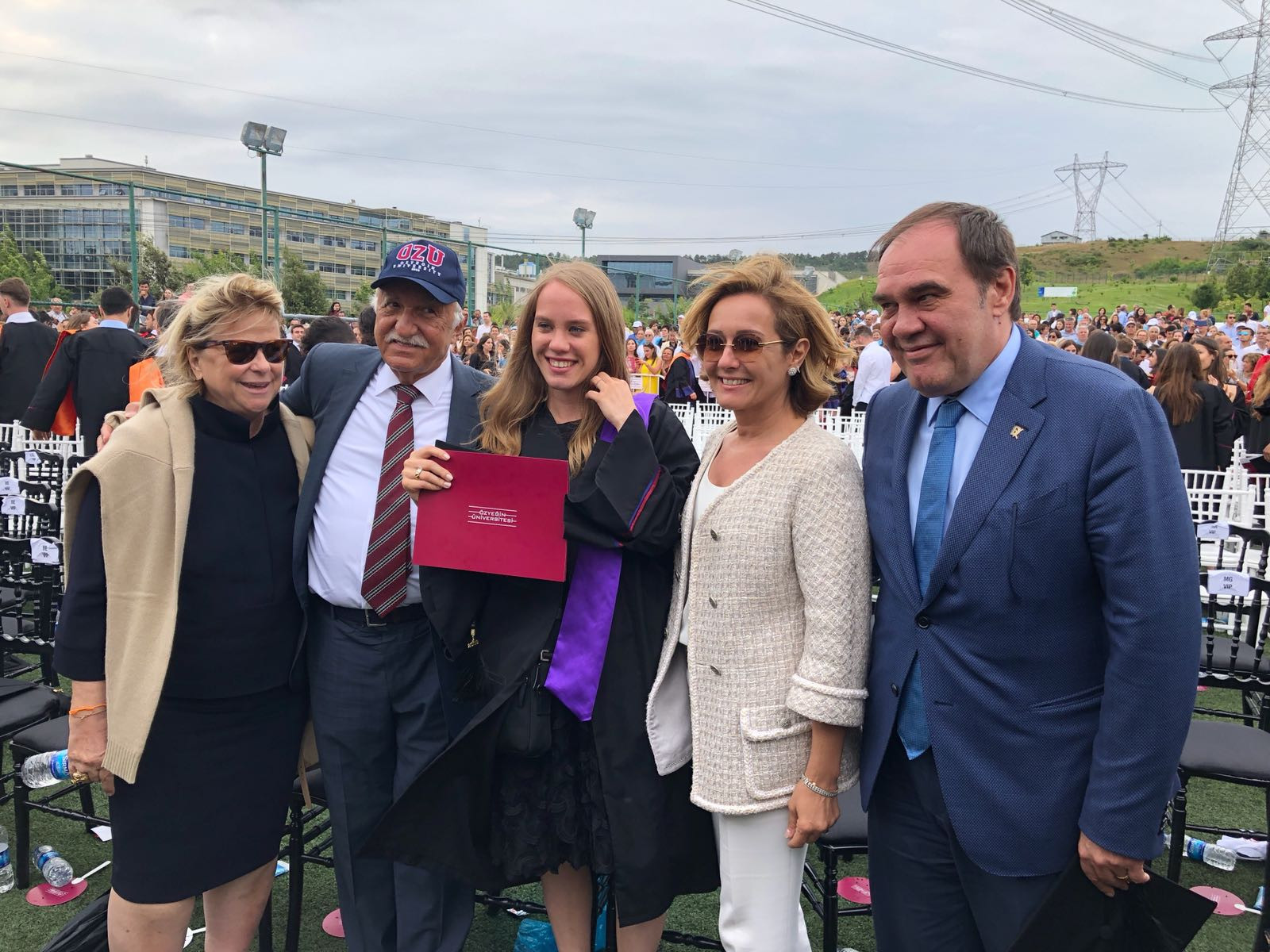 Özyeğin Üniversitesinde mezuniyet heyecanı Özyeğin Üniversitesinde mezuniyet heyecanı