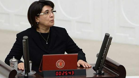 Meclise veda eden isimler...