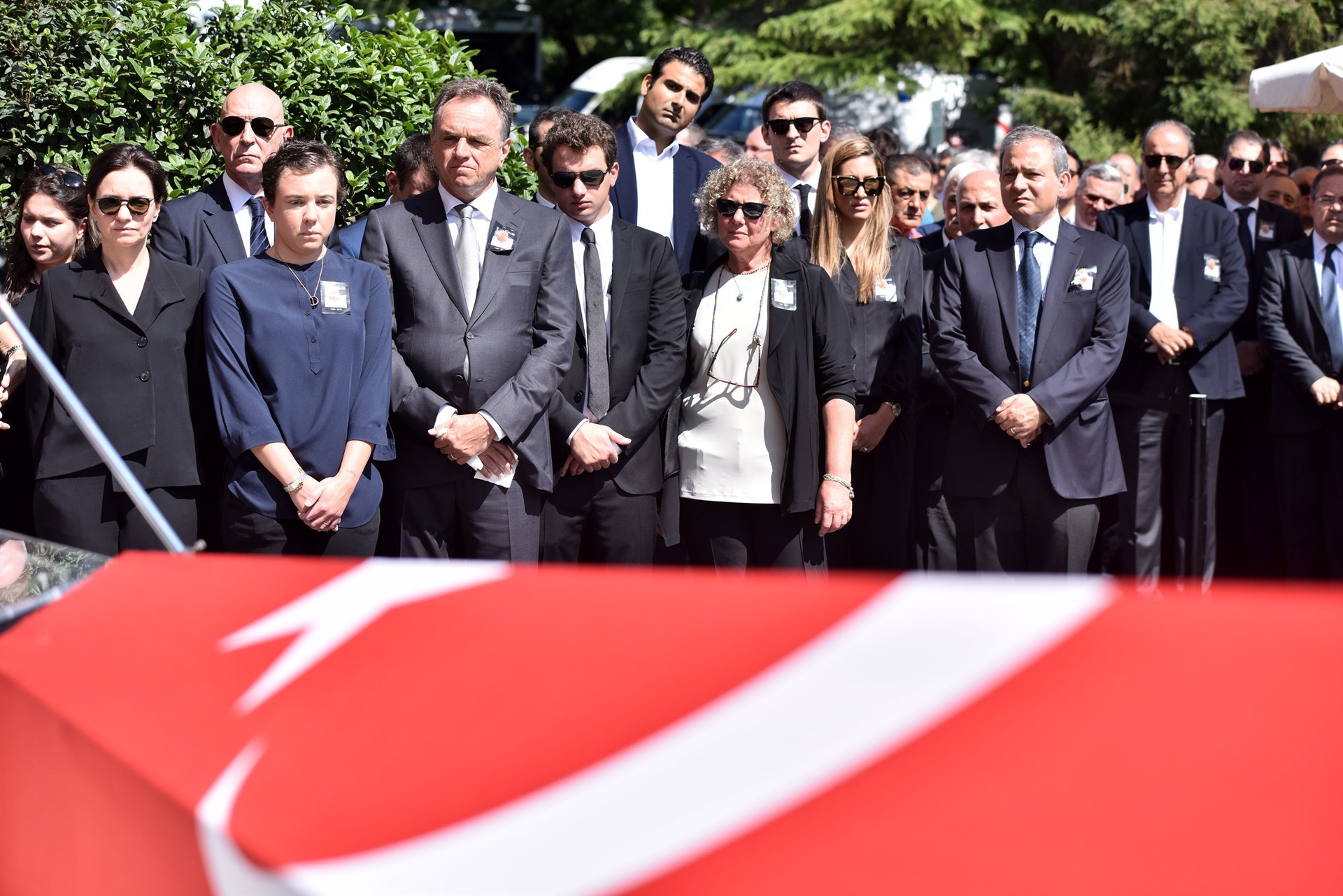 Şarık Tara son yolculuğuna uğurlanıyor