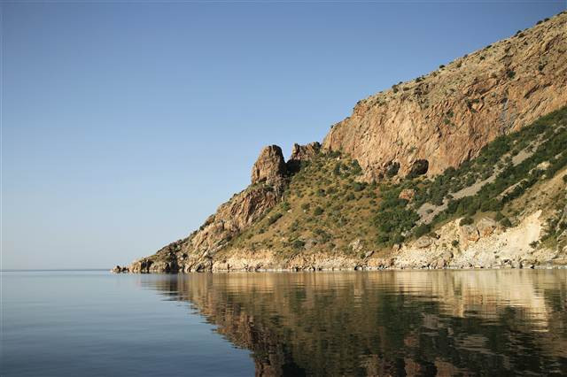 Van Gölünün saklı koyları