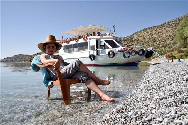 Van Gölünün saklı koyları