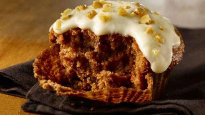 Muz, yoğurt ve cevizli muffin tarifi