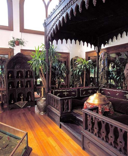 İşte Adnan Oktarın şatafatlı yaşamı İşte Adnan Oktarın şatafatlı yaşamı