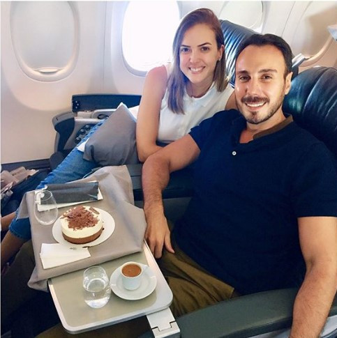 Ünlü sunucudan romantik mesaj