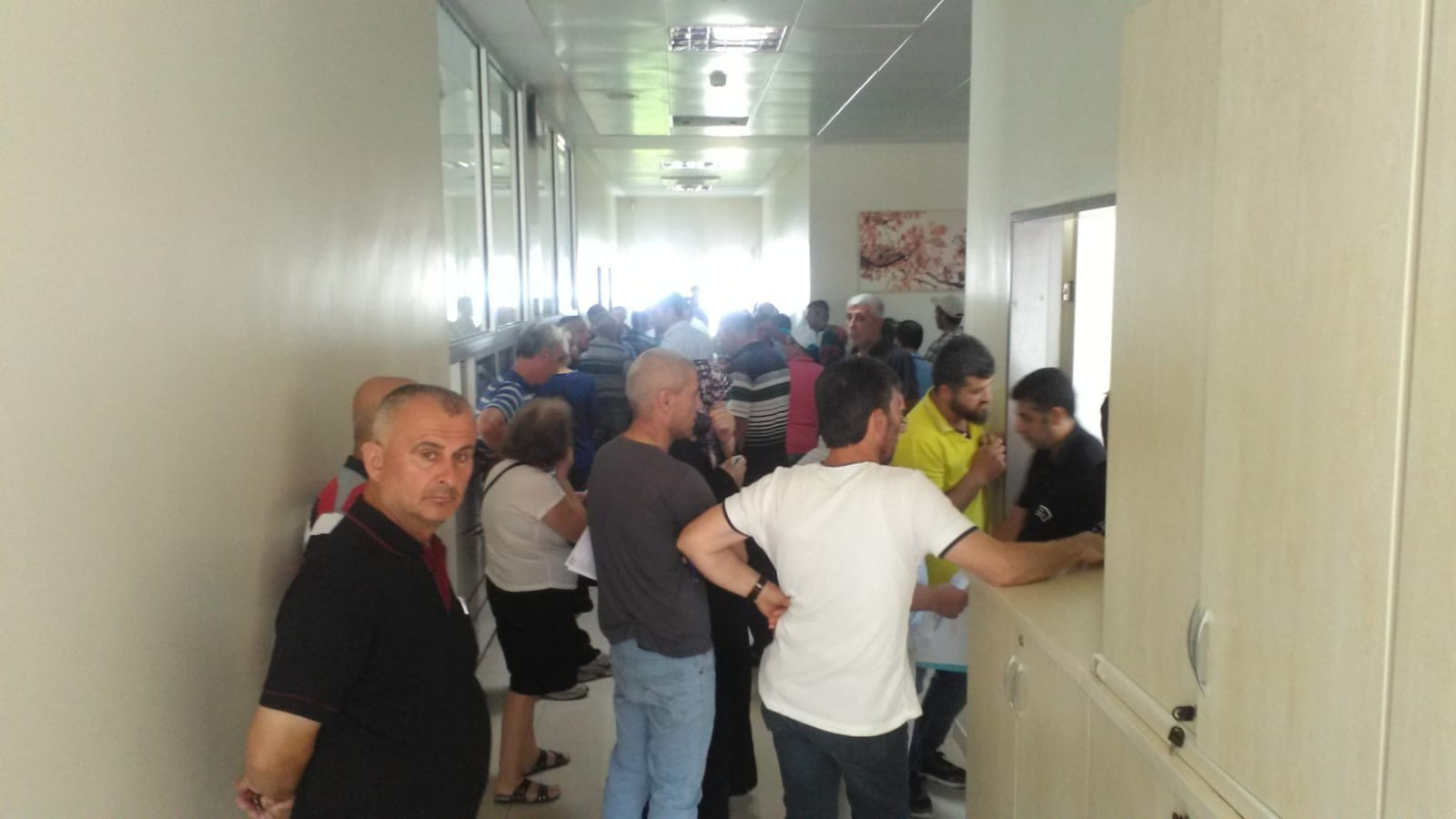Yapılandırmada son gün koridorlar dolup taştı