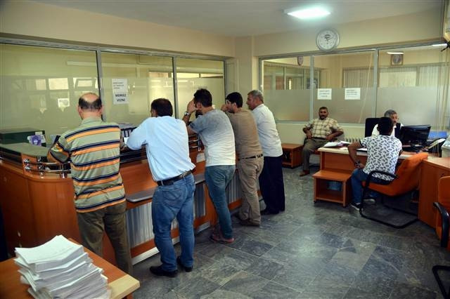 Yapılandırmada son gün koridorlar dolup taştı