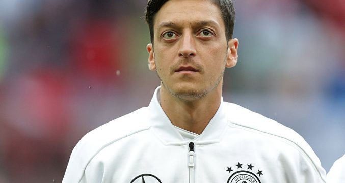 Mesut Özile büyük onur Almanlar... Mesut Özile büyük onur Almanlar...