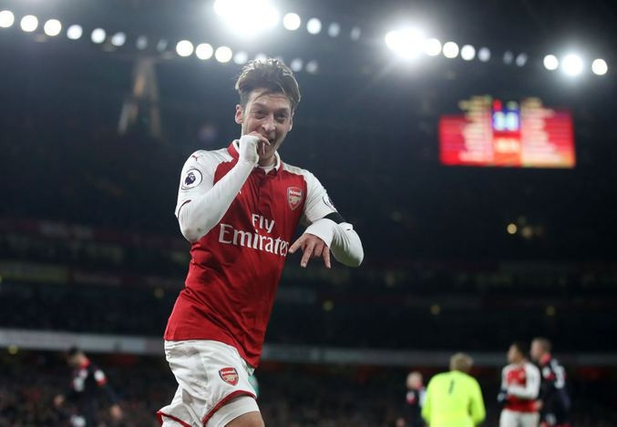 Mesut Özile büyük onur Almanlar... Mesut Özile büyük onur Almanlar...
