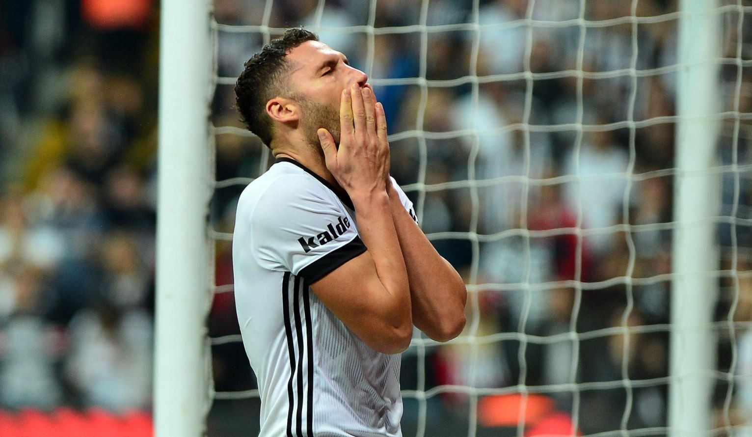 Jelena Karleusa’nın ardından büyük sürpriz Dusko Tosic...