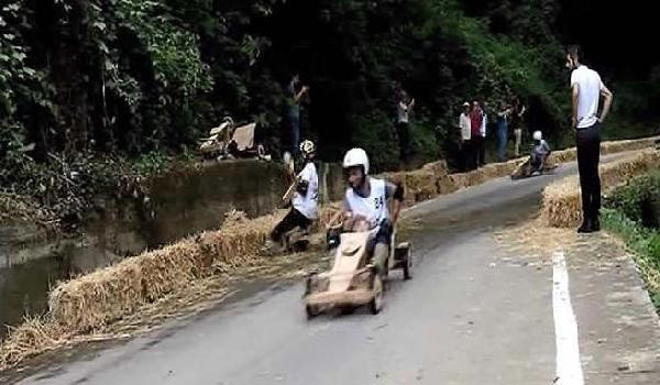 Kenan Sofuoğlu, tahta arabayla böyle kaza yapmış