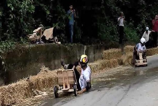 Kenan Sofuoğlu, tahta arabayla böyle kaza yapmış