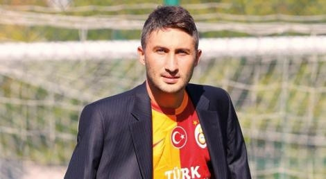 Efsane isim bunu da gördü Sabri Sarıoğlu...