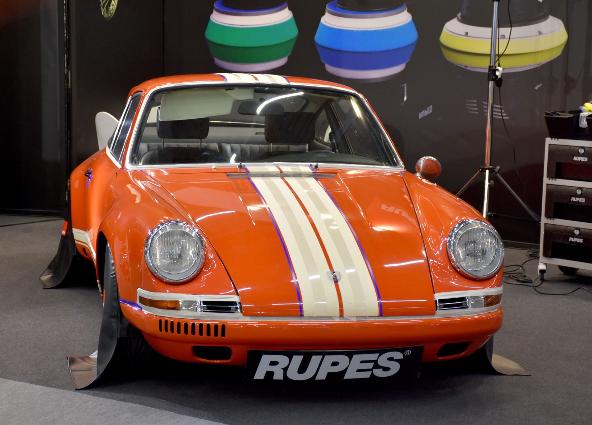 Herkes akın etti büyük beğeni topladı Hepsi birbirinden değerli, görücüye çıktılar Herkes akın etti büyük beğeni topladı Hepsi birbirinden değerli, görücüye çıktılar