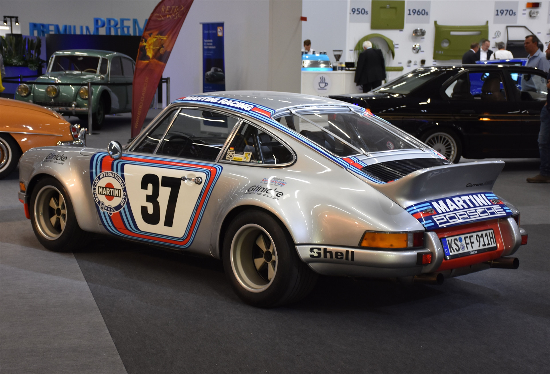 Herkes akın etti büyük beğeni topladı Hepsi birbirinden değerli, görücüye çıktılar Herkes akın etti büyük beğeni topladı Hepsi birbirinden değerli, görücüye çıktılar